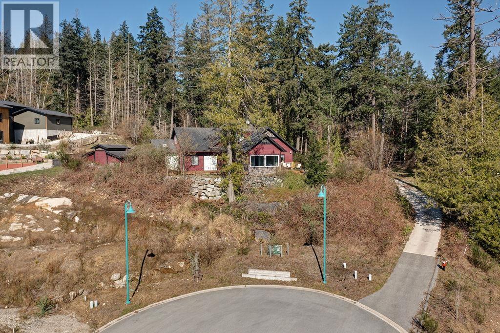 5628 Medusa Place, Sechelt, British Columbia  V0N 3A3 - Photo 3 - R3103261