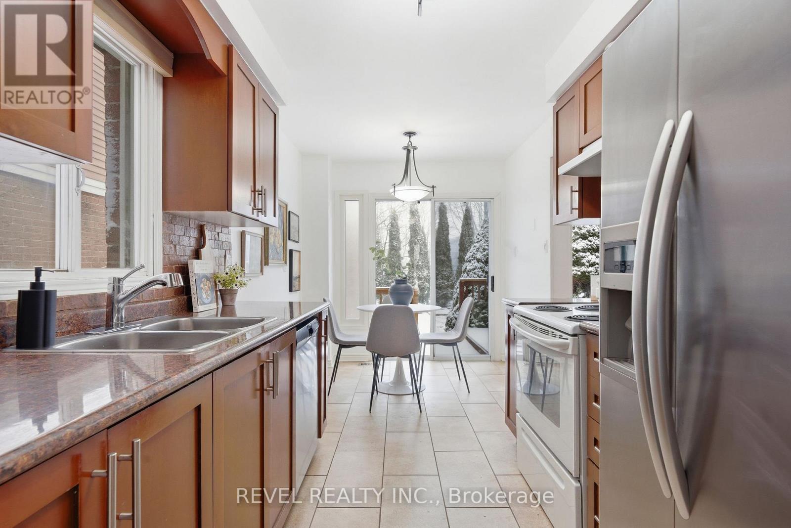 13 Rollo Drive, Ajax, Ontario  L1S 7E7 - Photo 5 - E12895064