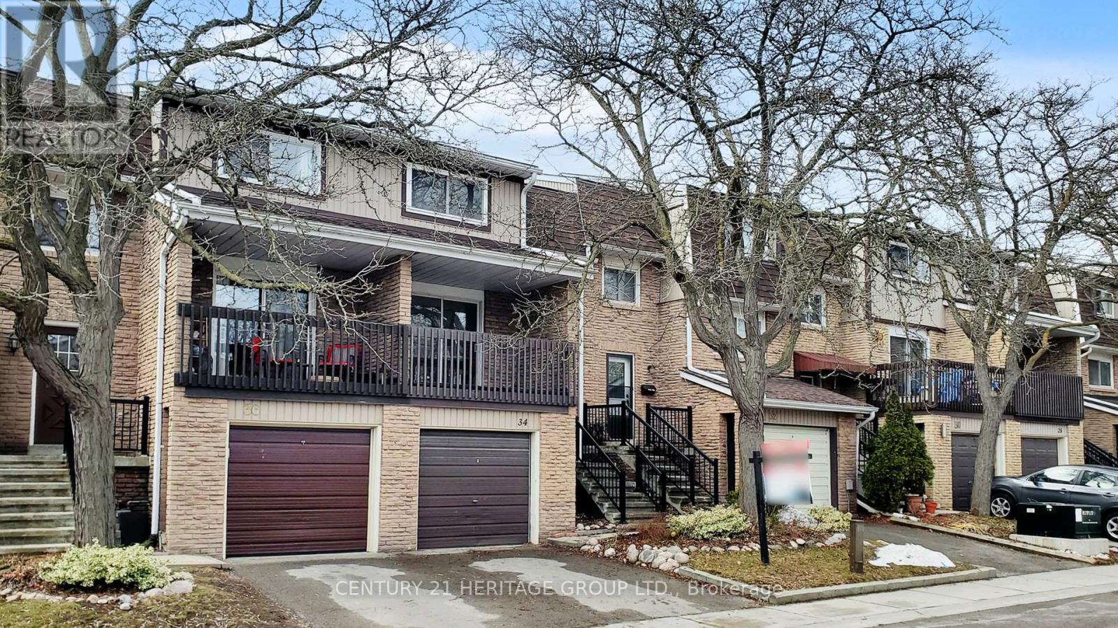 34 Dunkeld Way, Markham, Ontario  L3T 4Y9 - Photo 3 - N12916978