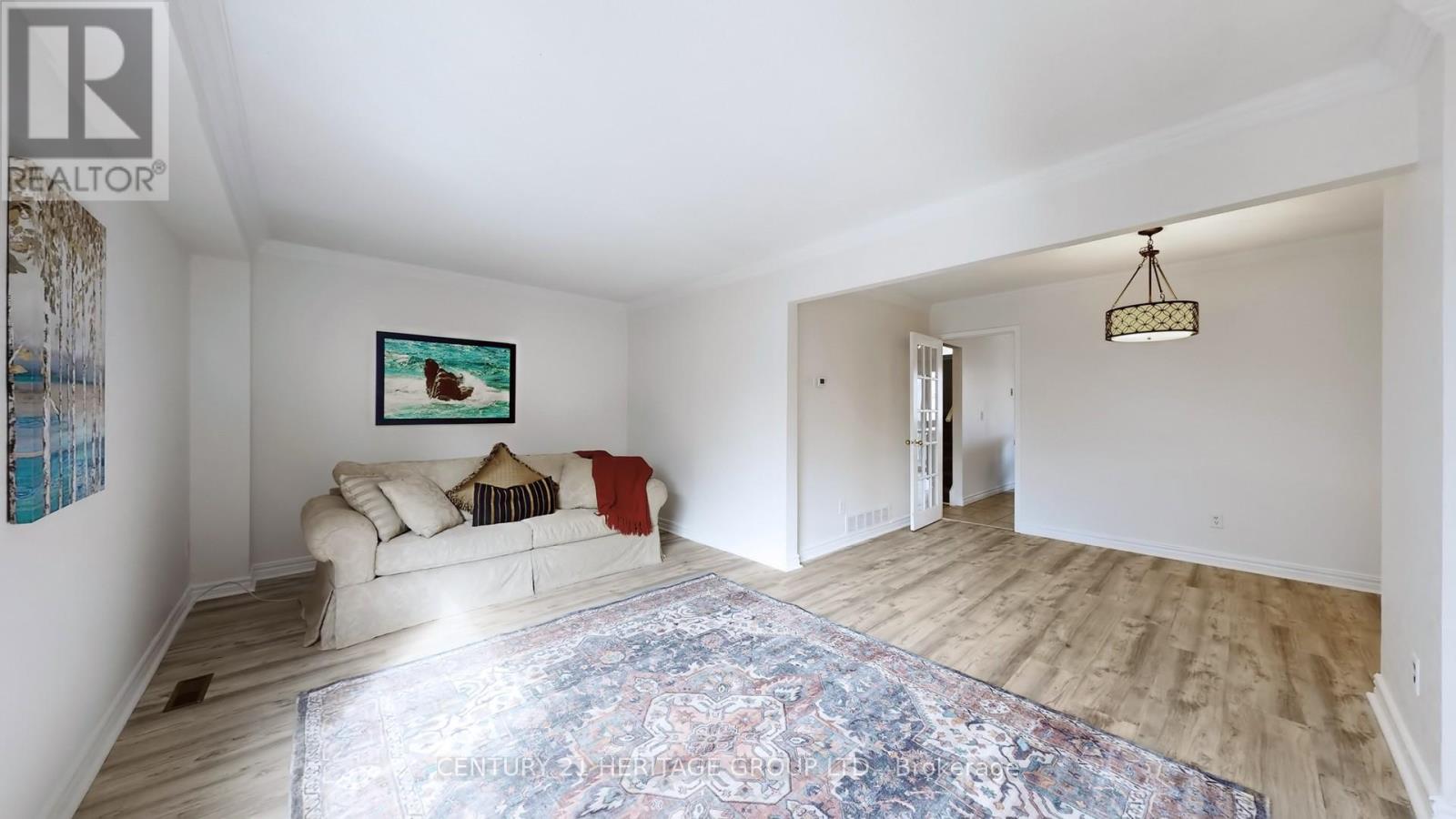 34 Dunkeld Way, Markham, Ontario  L3T 4Y9 - Photo 6 - N12916978