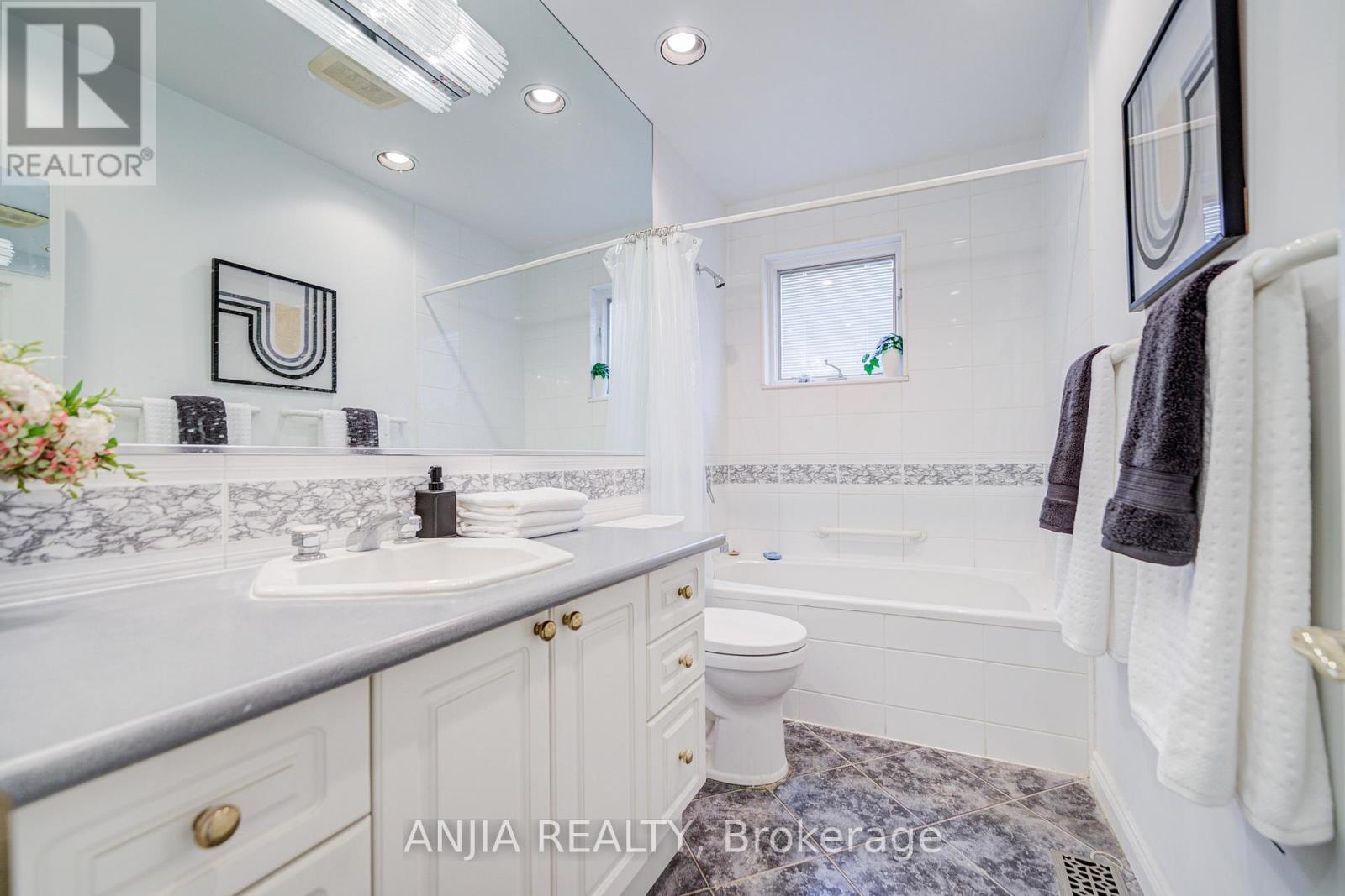 11 Drakefield Road, Markham, Ontario  L3P 1G6 - Photo 28 - N12916994