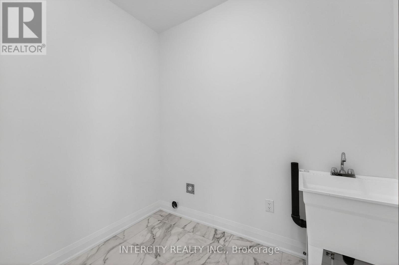 38 Legacy Circle, Wasaga Beach, Ontario  L9Z 0M5 - Photo 27 - S12916996