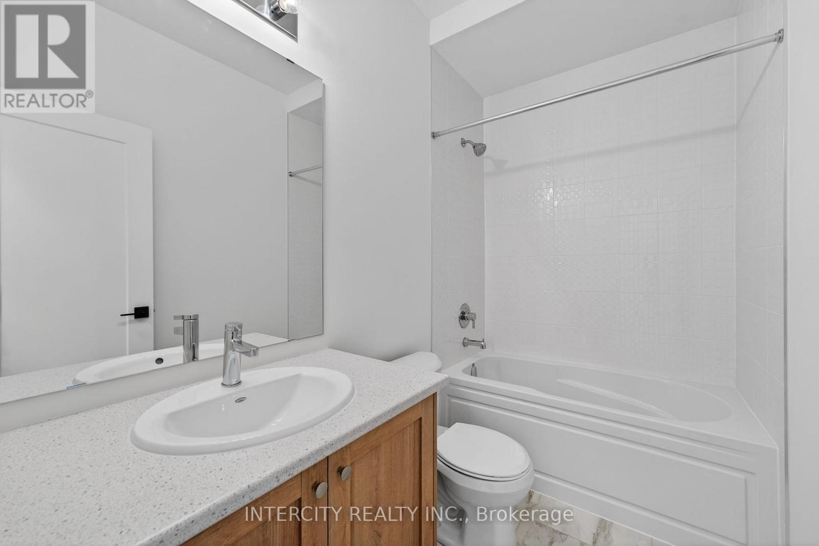 38 Legacy Circle, Wasaga Beach, Ontario  L9Z 0M5 - Photo 28 - S12916996