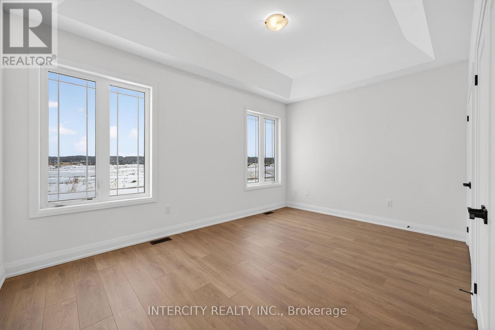 38 Legacy Circle, Wasaga Beach, Ontario  L9Z 0M5 - Photo 33 - S12916996