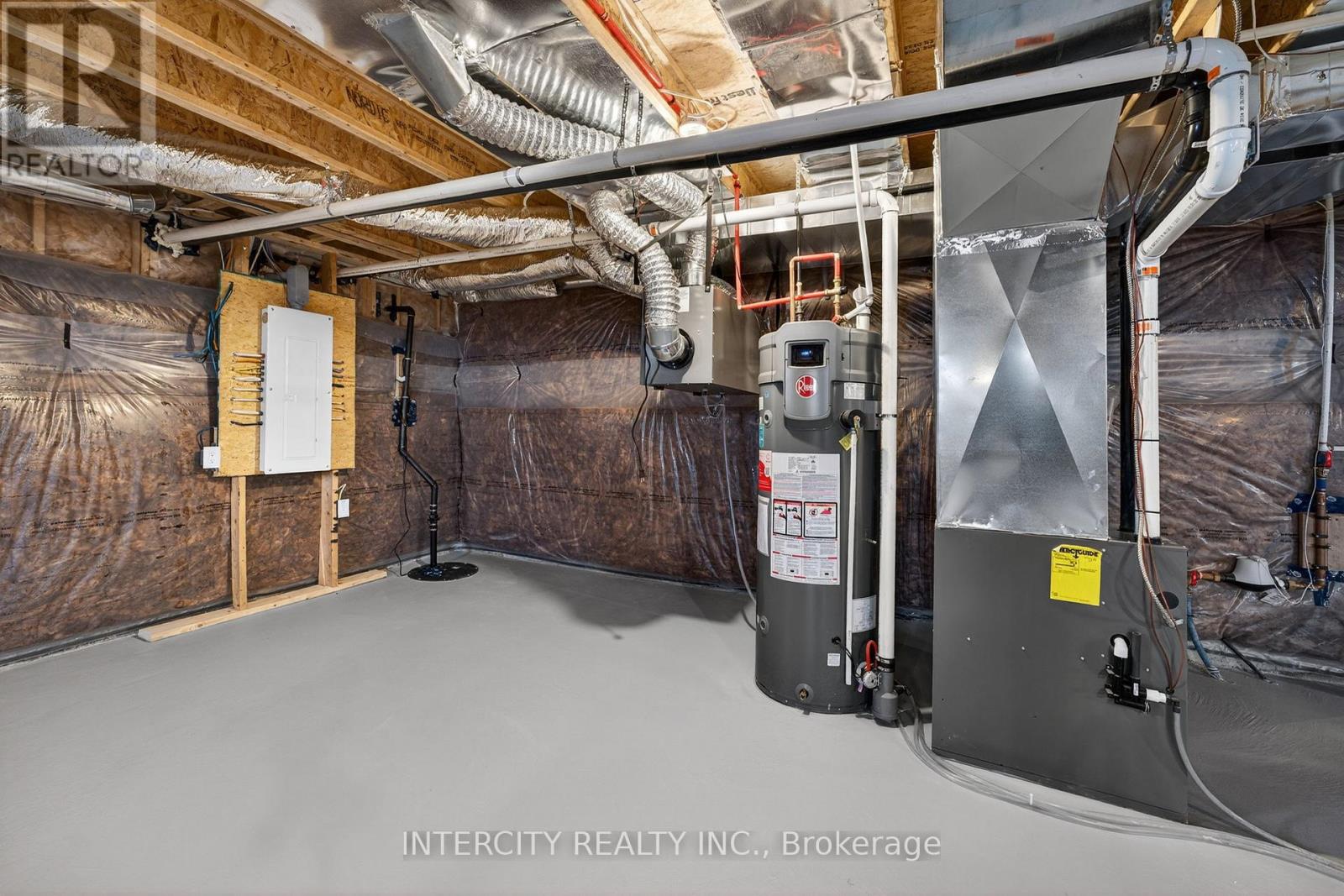 38 Legacy Circle, Wasaga Beach, Ontario  L9Z 0M5 - Photo 47 - S12916996