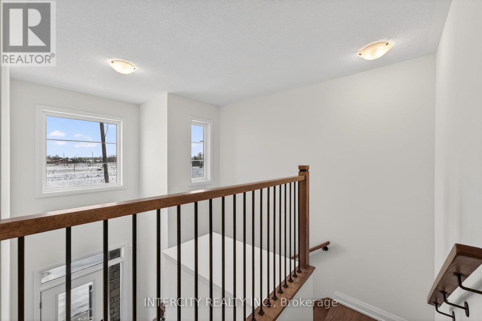 34 Legacy Circle, Wasaga Beach, Ontario  L9Z 0M5 - Photo 28 - S12917010