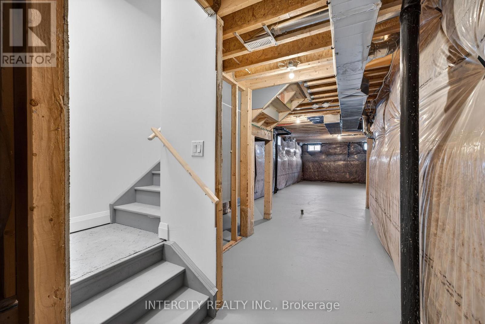 34 Legacy Circle, Wasaga Beach, Ontario  L9Z 0M5 - Photo 46 - S12917010