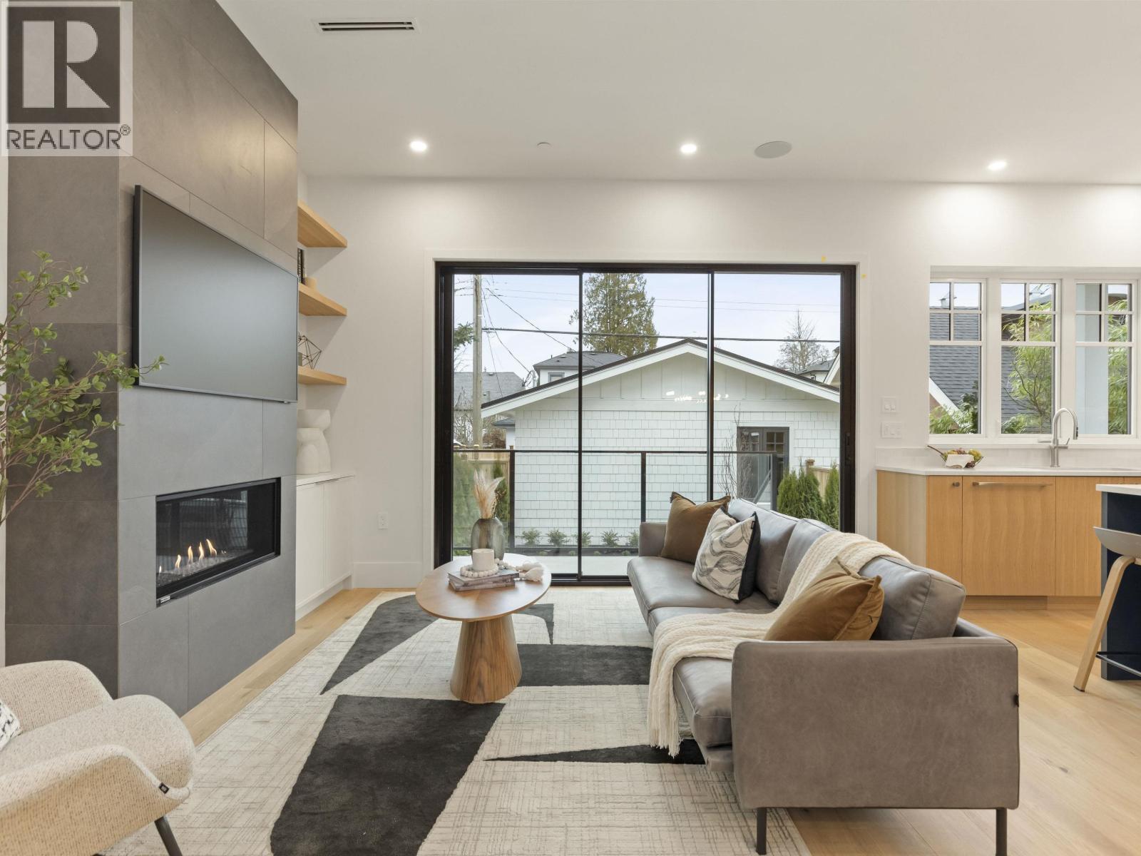 2 3919 W 18th Avenue, Vancouver, British Columbia  V6S 1B6 - Photo 6 - R3100010