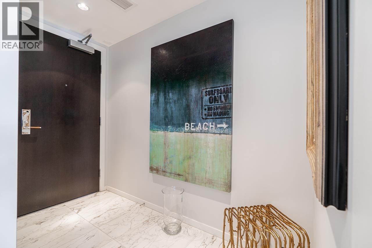 707 1351 Continental Street, Vancouver, British Columbia  V6Z 0C6 - Photo 2 - R3103235