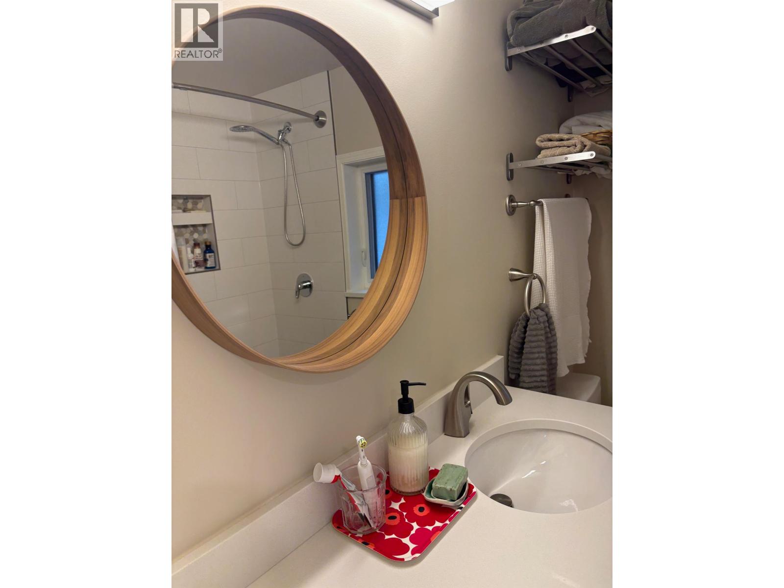 5702 Medusa Street, Sechelt, British Columbia  V0N 3A0 - Photo 27 - R3099668