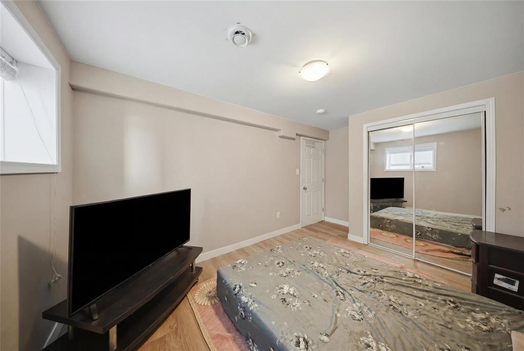 151 Mosselle Drive, Winnipeg, Manitoba  R2P 1N6 - Photo 25 - 202605296