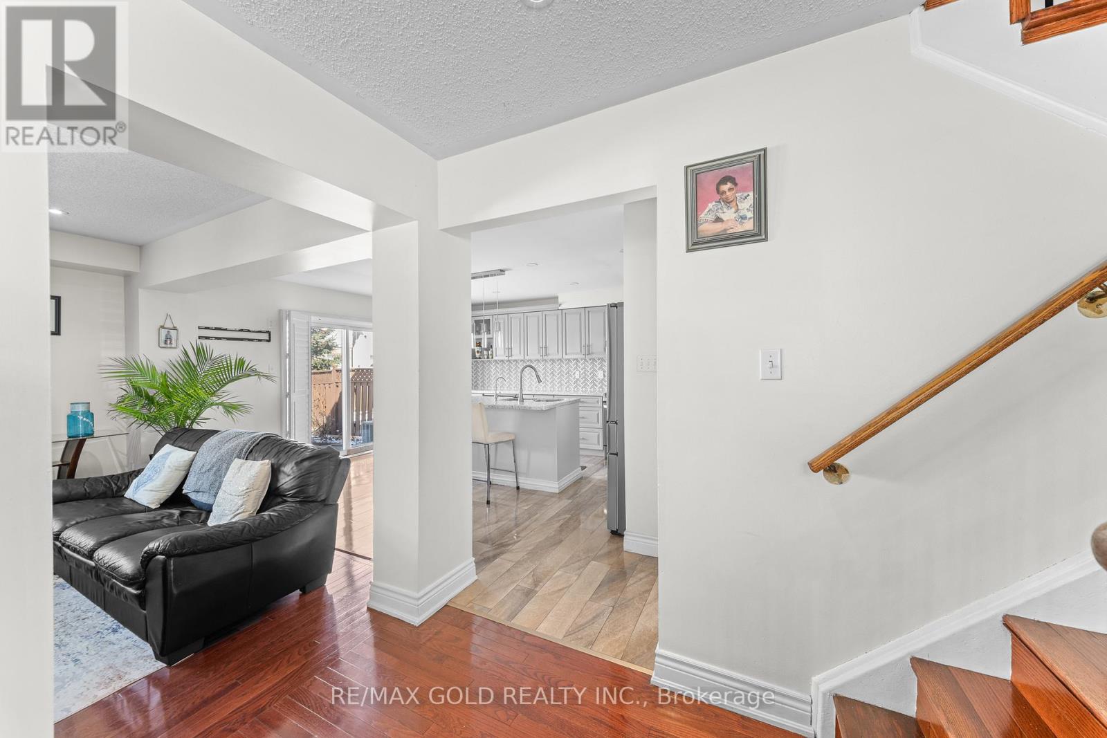 53 Linderwood Drive, Brampton, Ontario  L7A 1S4 - Photo 13 - W12917006