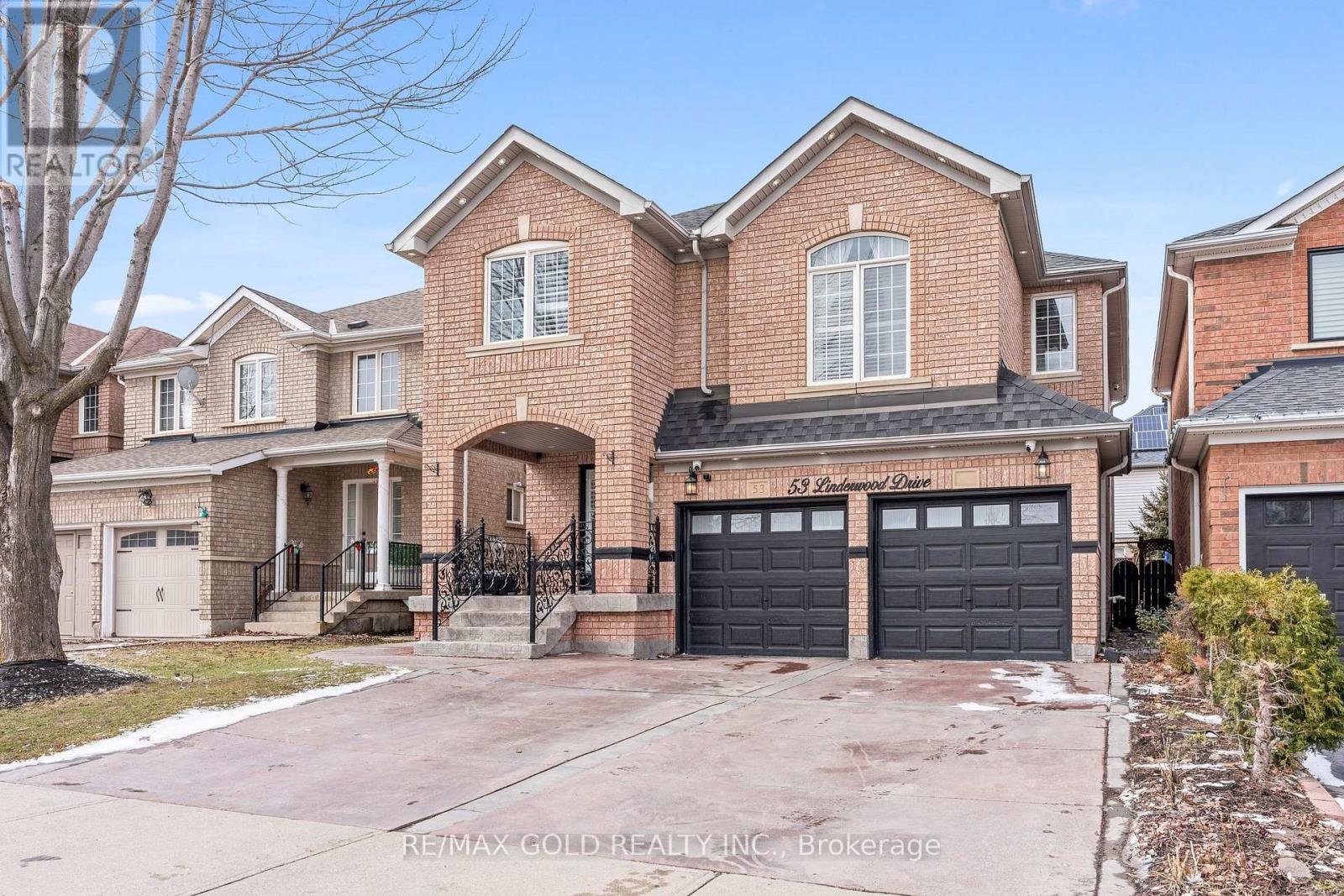 53 Linderwood Drive, Brampton, Ontario  L7A 1S4 - Photo 2 - W12917006