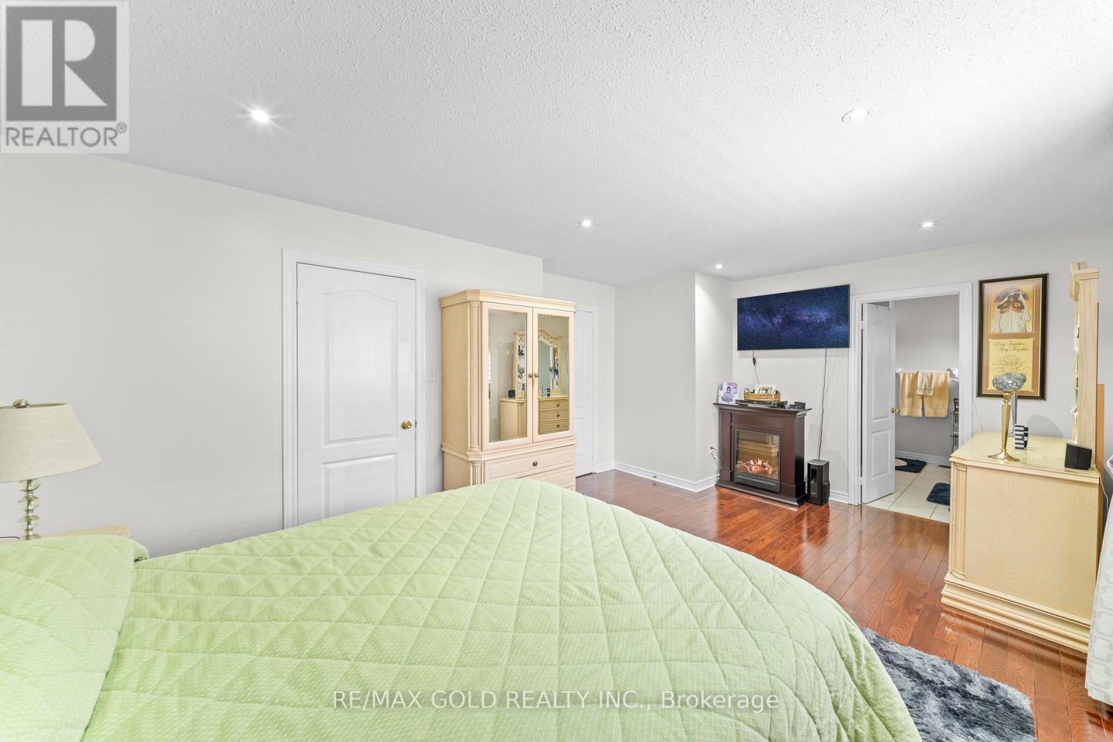 53 Linderwood Drive, Brampton, Ontario  L7A 1S4 - Photo 31 - W12917006