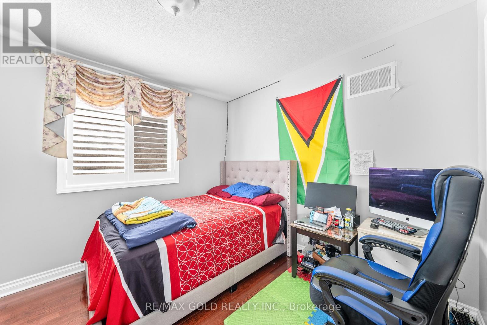 53 Linderwood Drive, Brampton, Ontario  L7A 1S4 - Photo 35 - W12917006