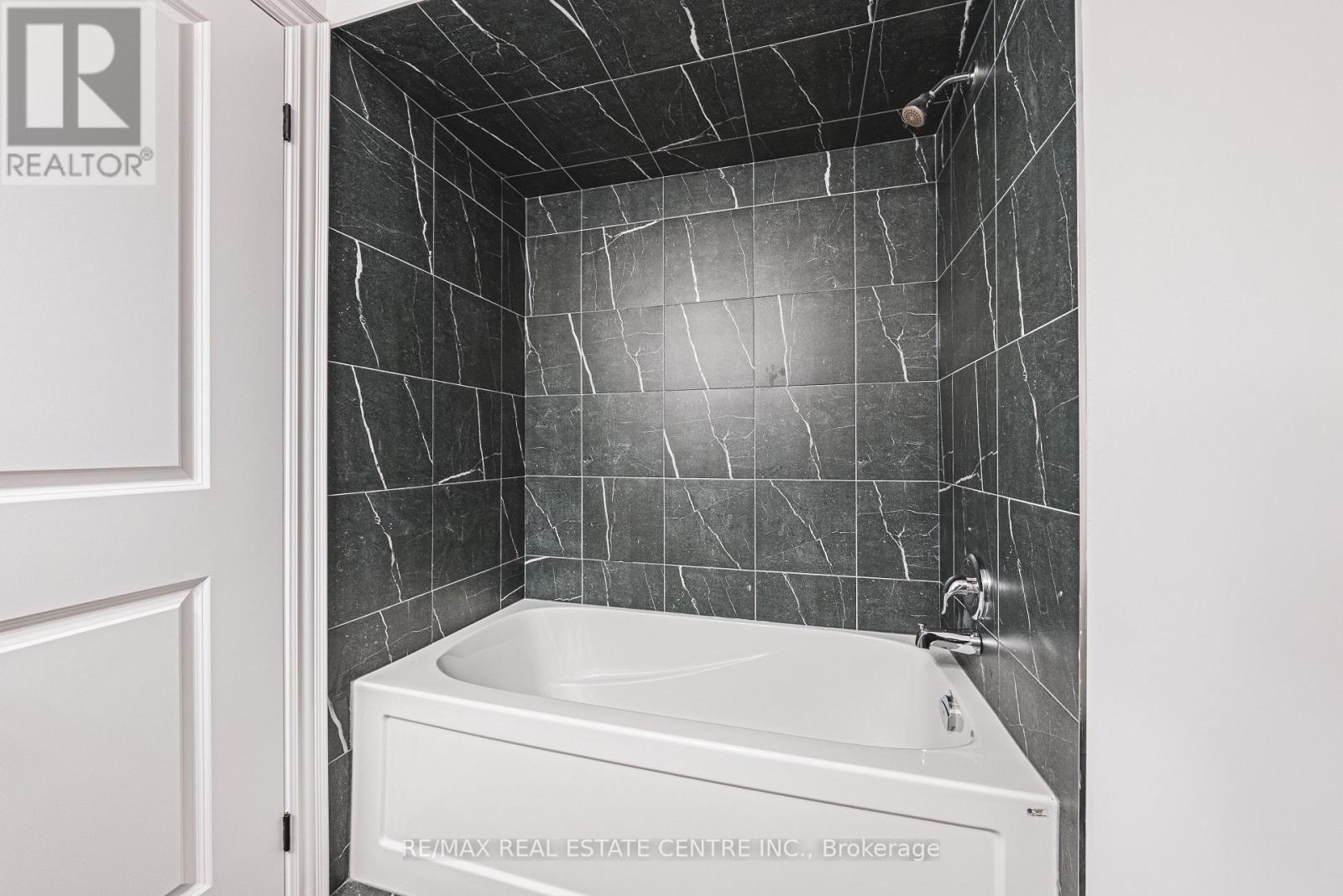 41 - 260 Melody Cmn, Oakville, Ontario  L6H 7H2 - Photo 27 - W12917016