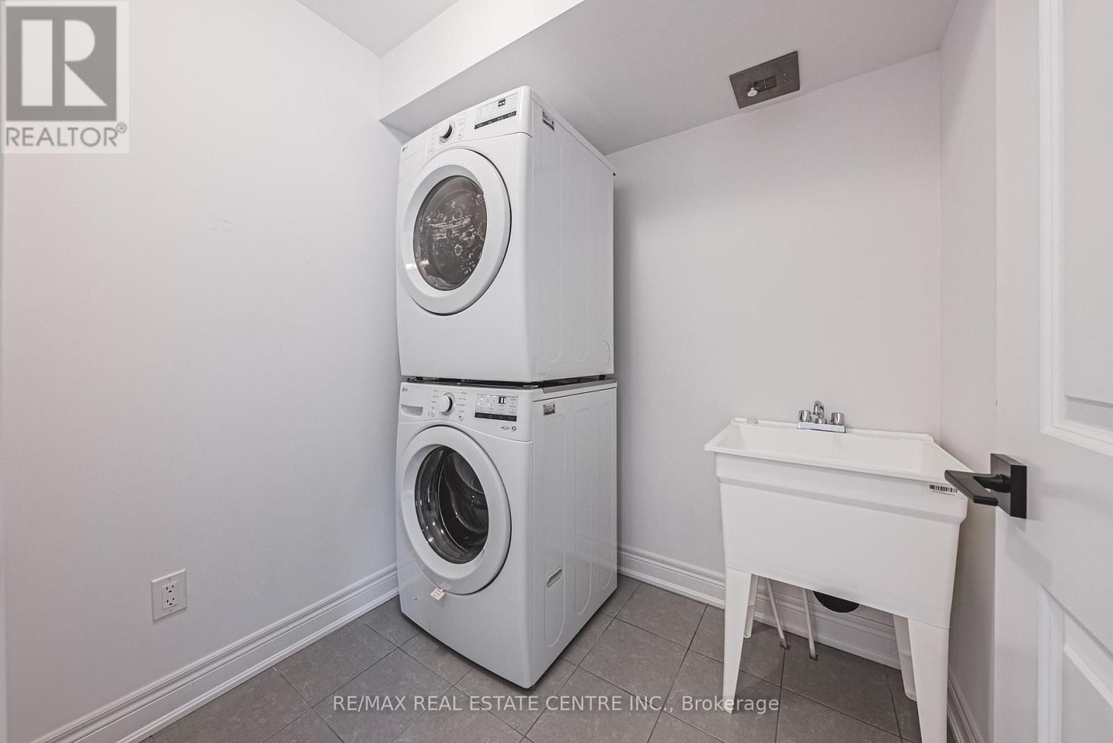 41 - 260 Melody Cmn, Oakville, Ontario  L6H 7H2 - Photo 29 - W12917016