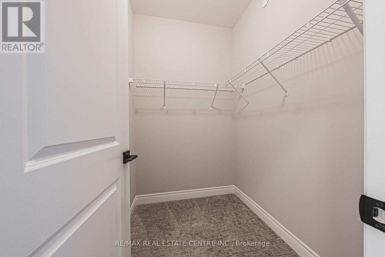 41 - 260 Melody Cmn, Oakville, Ontario  L6H 7H2 - Photo 37 - W12917016