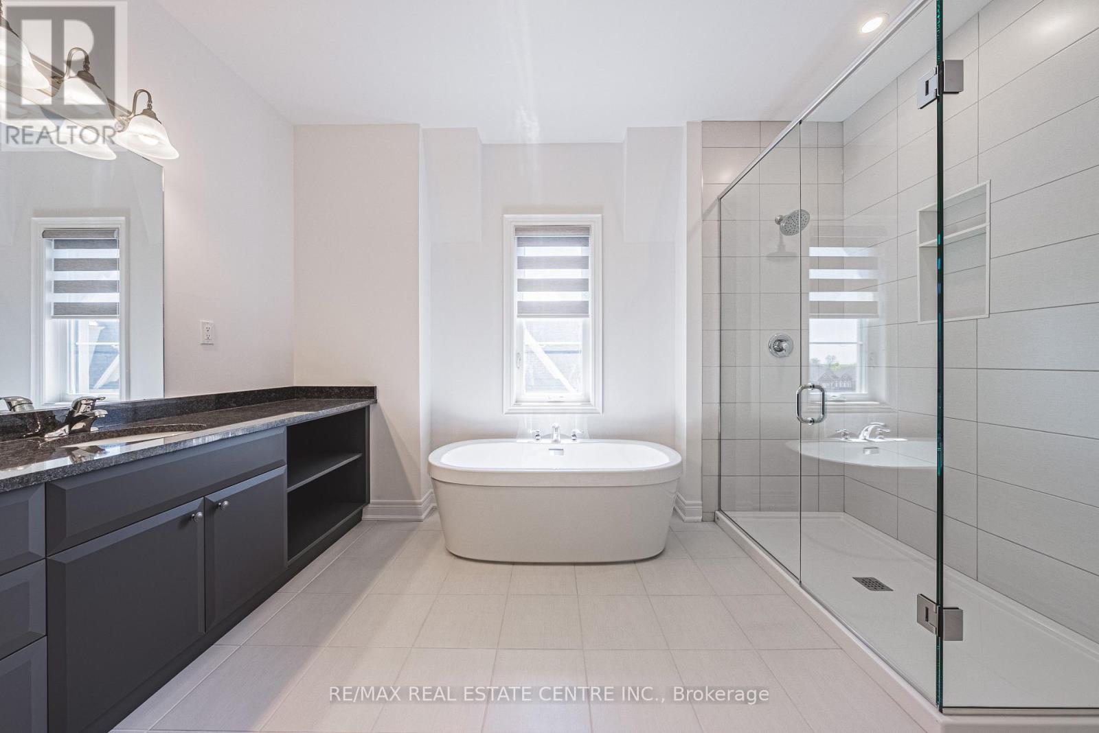 41 - 260 Melody Cmn, Oakville, Ontario  L6H 7H2 - Photo 38 - W12917016