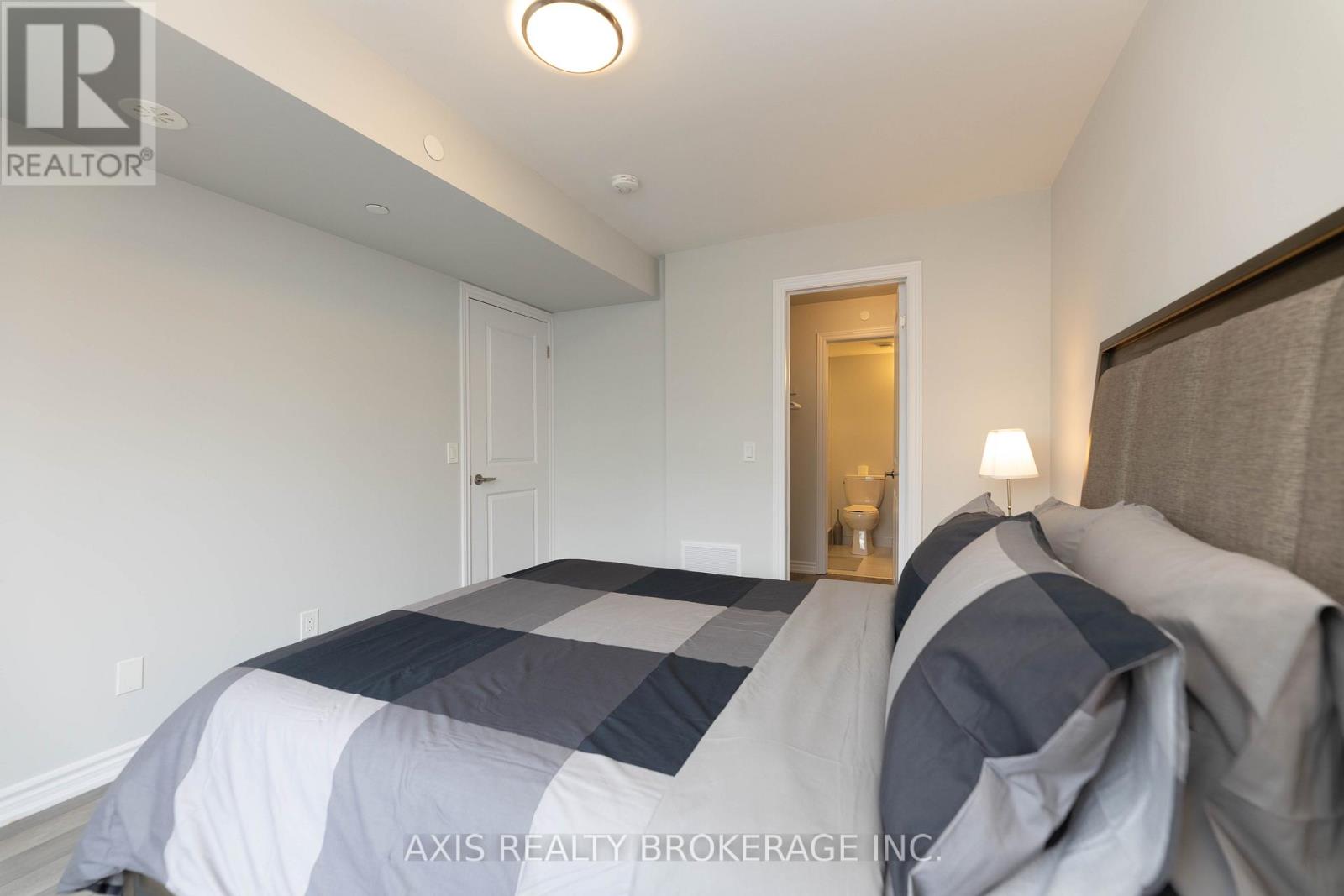 324 - 349 Wheat Boom Drive, Oakville, Ontario  L6H 7X5 - Photo 22 - W12917036