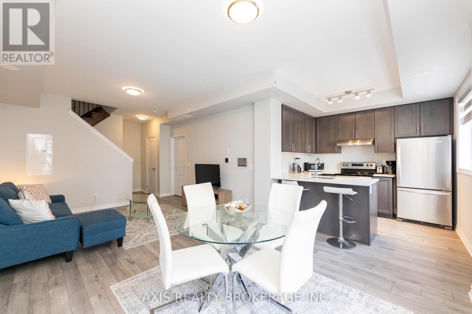 324 - 349 Wheat Boom Drive, Oakville, Ontario  L6H 7X5 - Photo 9 - W12917036