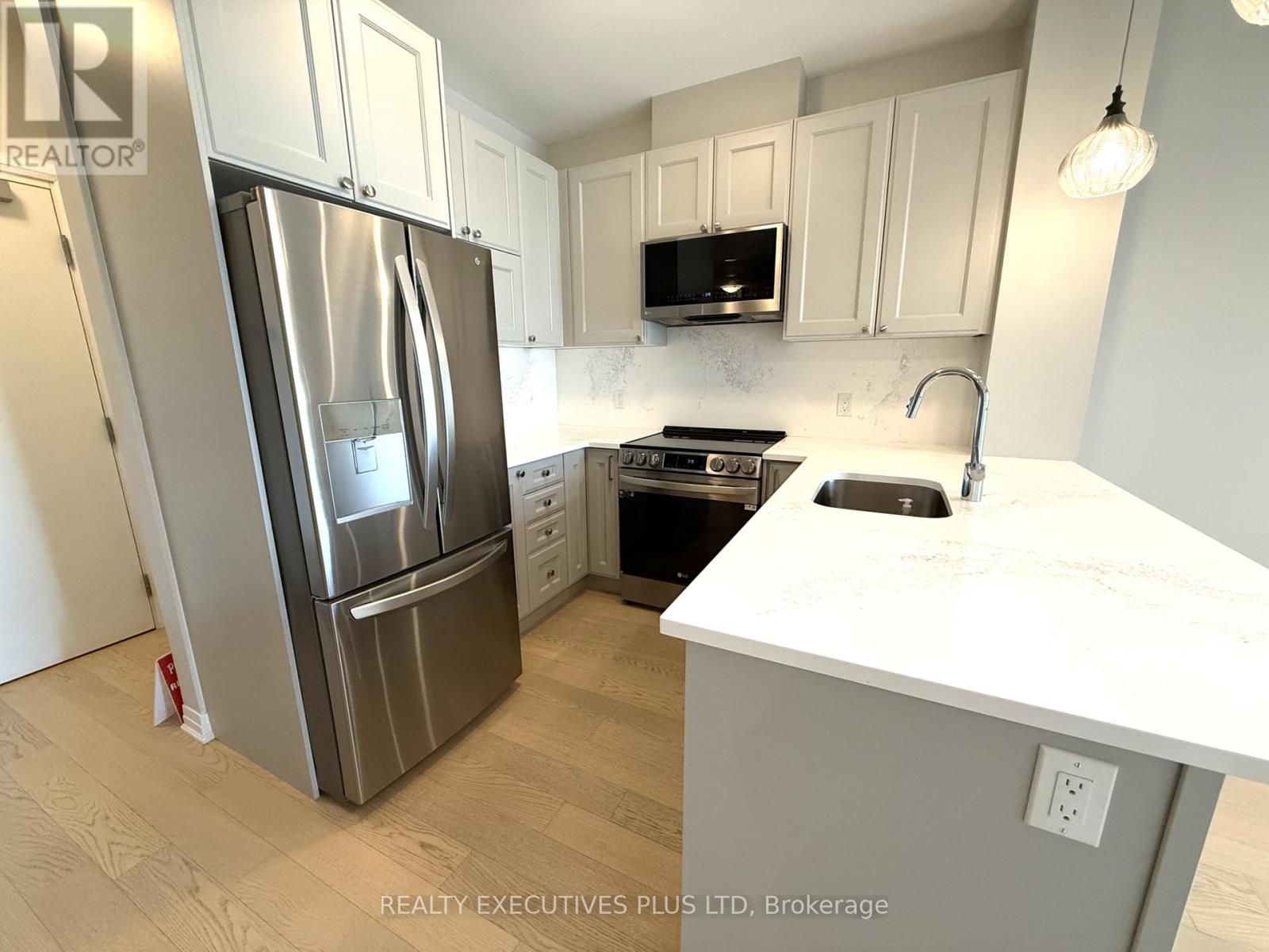 408 - 470 Gordon Krantz Avenue, Milton, Ontario  L9E 1Z3 - Photo 5 - W12916864