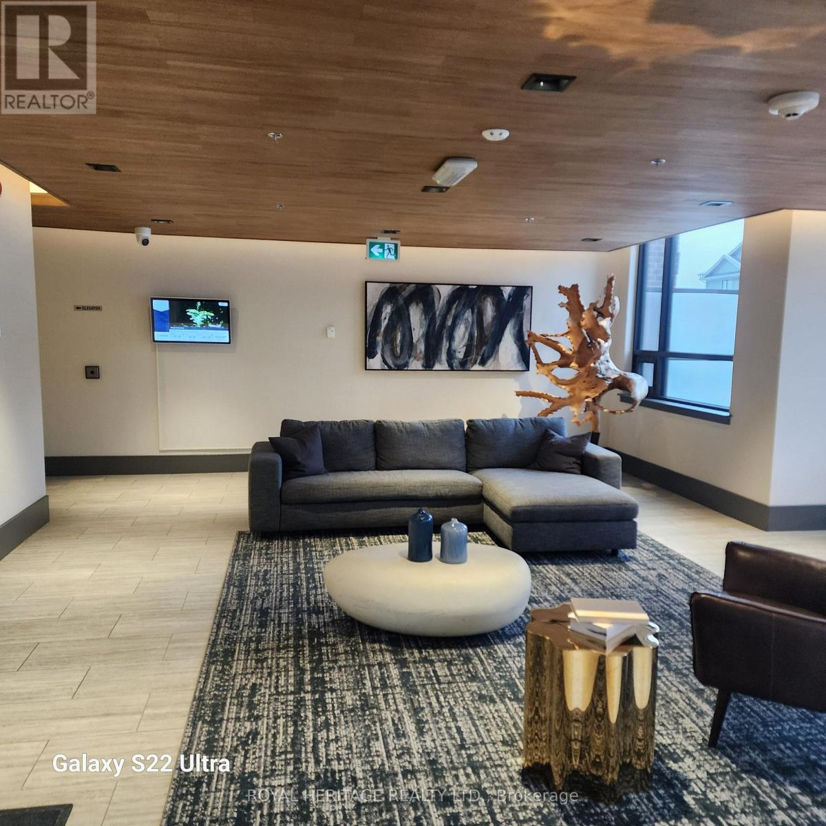 513 - 10 Esplanade Lane, Grimsby, Ontario  L3M 0H1 - Photo 3 - X12917032