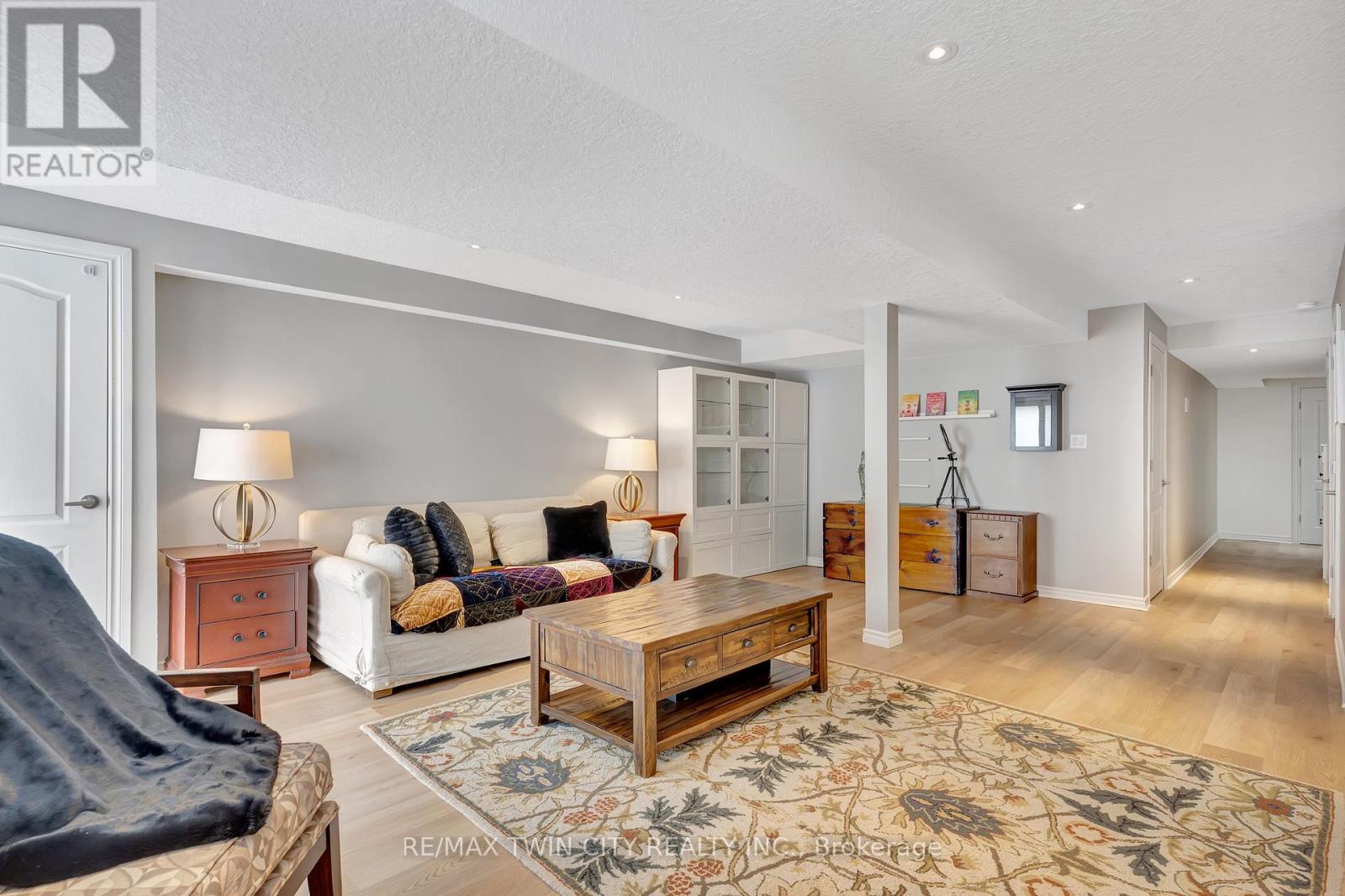 50 Greenwater Street, Kitchener, Ontario  N2R 0H2 - Photo 31 - X12917034