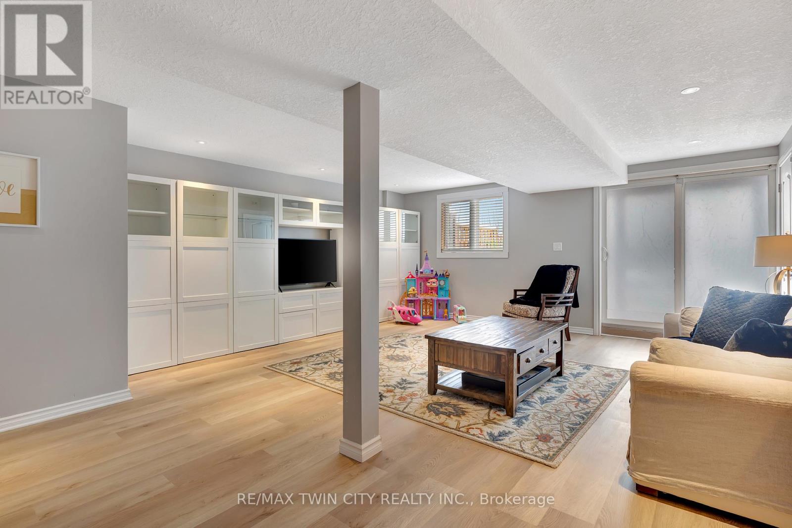 50 Greenwater Street, Kitchener, Ontario  N2R 0H2 - Photo 33 - X12917034