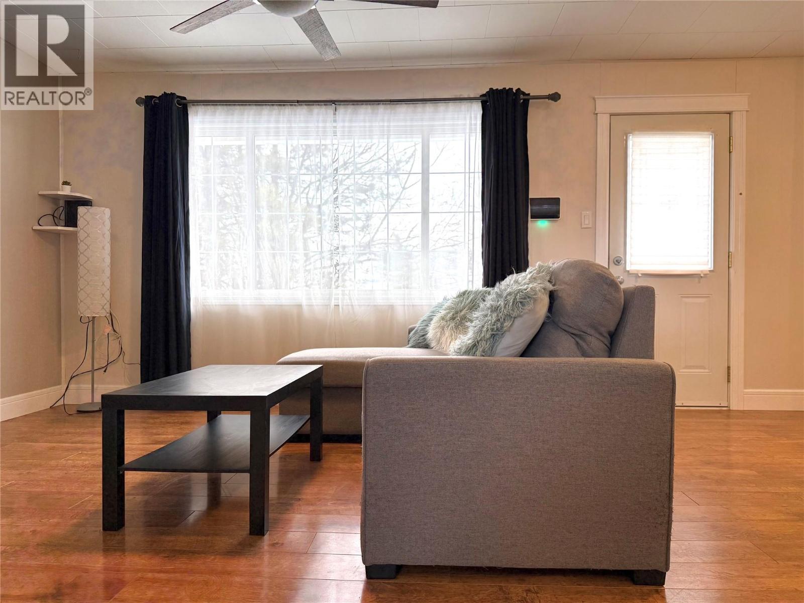 1216 113 Avenue, Dawson Creek, British Columbia  V1G 2Y8 - Photo 2 - 10374802