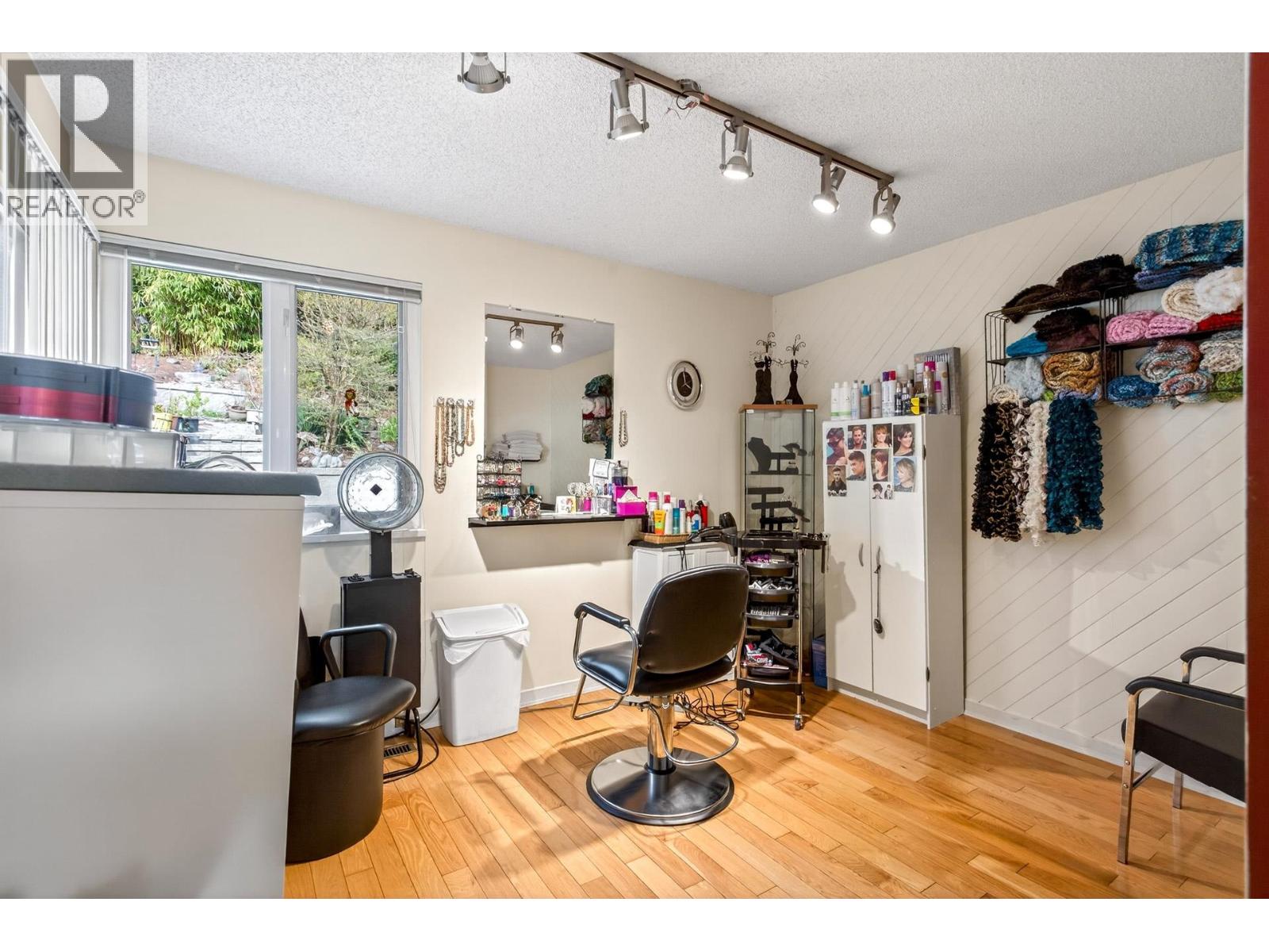 481 San Remo Drive, Port Moody, British Columbia  V3H 3S6 - Photo 19 - R3102919