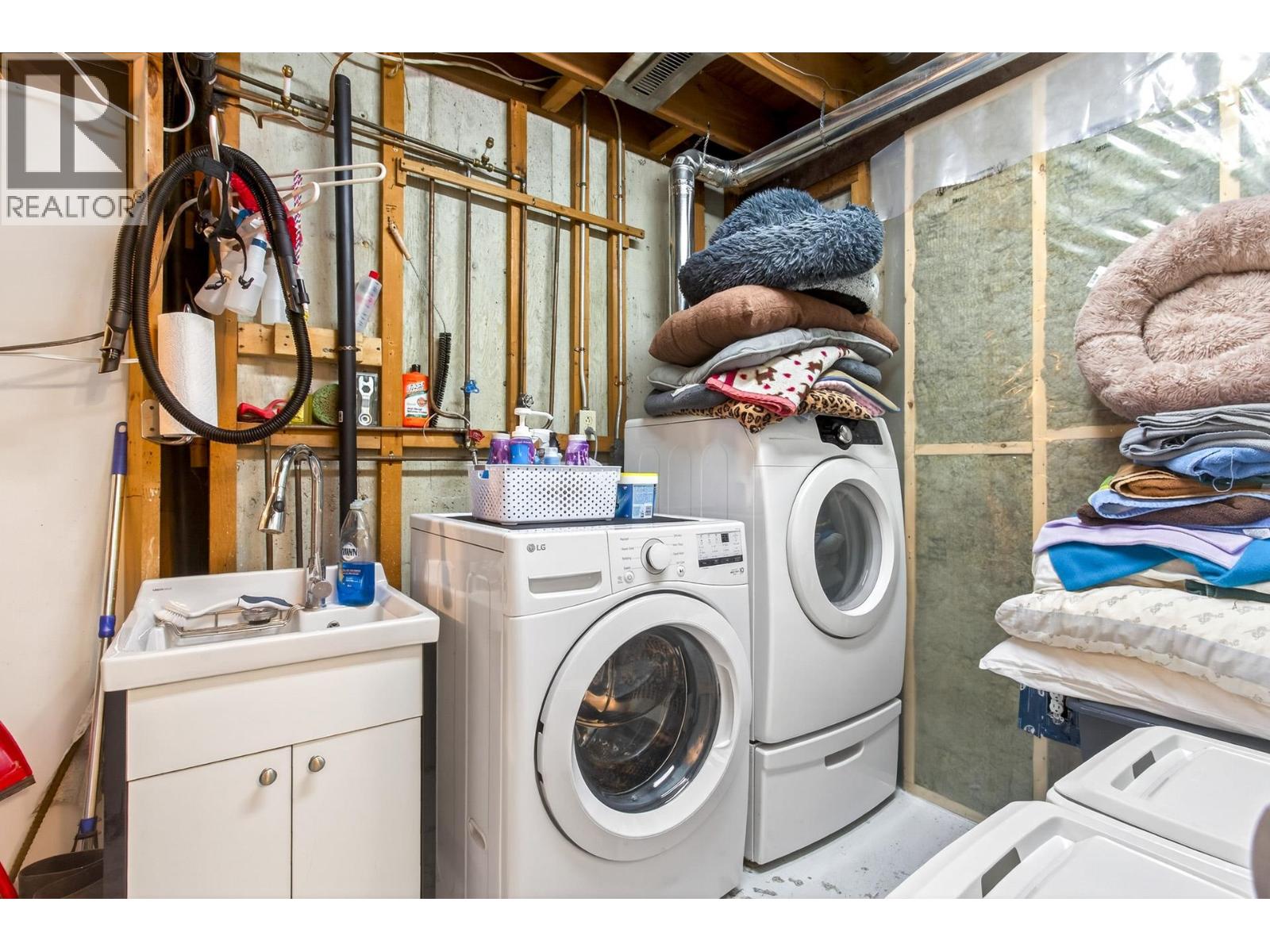 481 San Remo Drive, Port Moody, British Columbia  V3H 3S6 - Photo 33 - R3102919