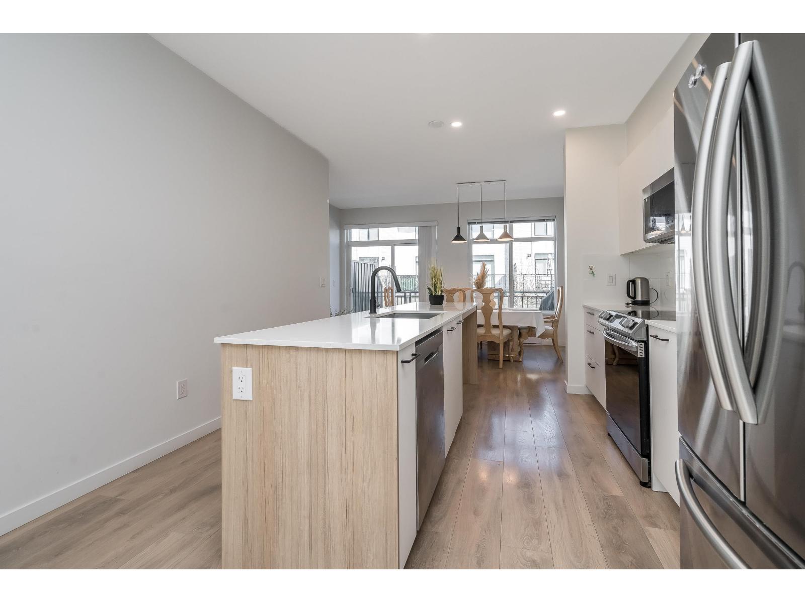 130 15235 Sitka Drive, Surrey, British Columbia  V3S 0A9 - Photo 13 - R3101538