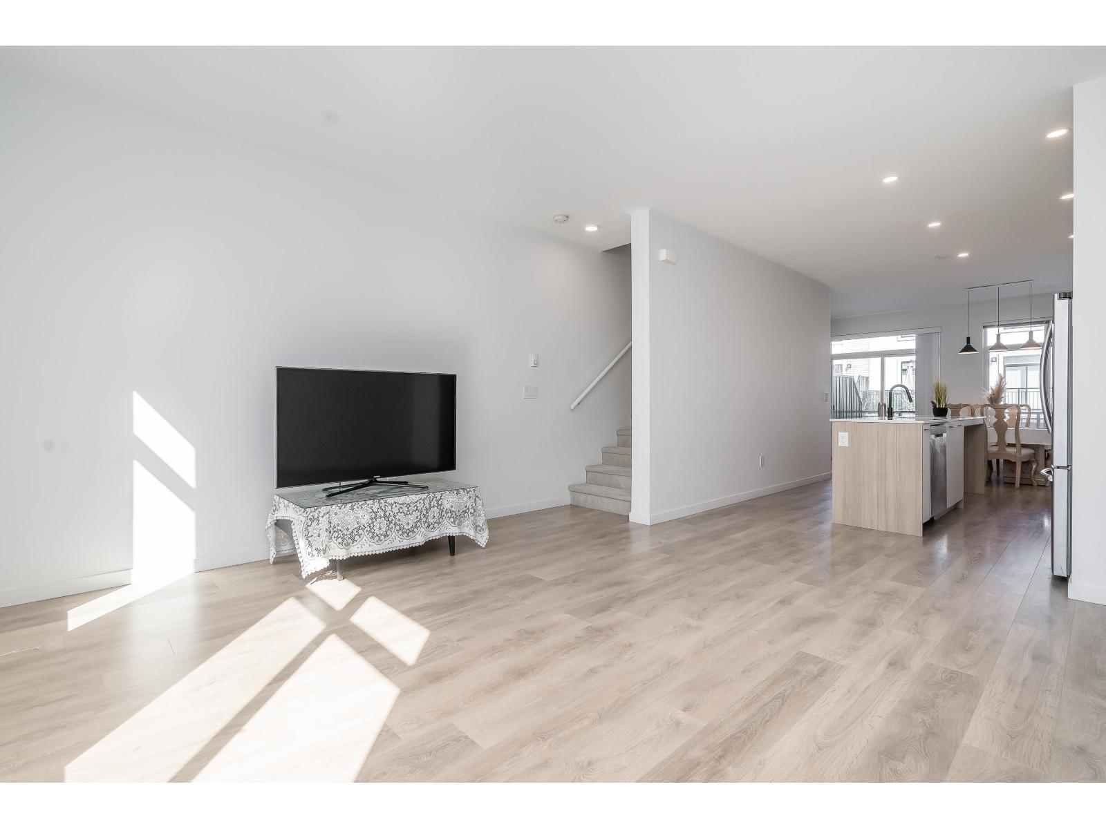 130 15235 Sitka Drive, Surrey, British Columbia  V3S 0A9 - Photo 17 - R3101538