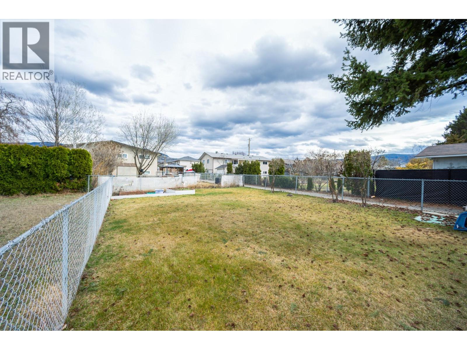 495-497 Gramiak Road, Kelowna, British Columbia  V1X 1K4 - Photo 39 - 10380210