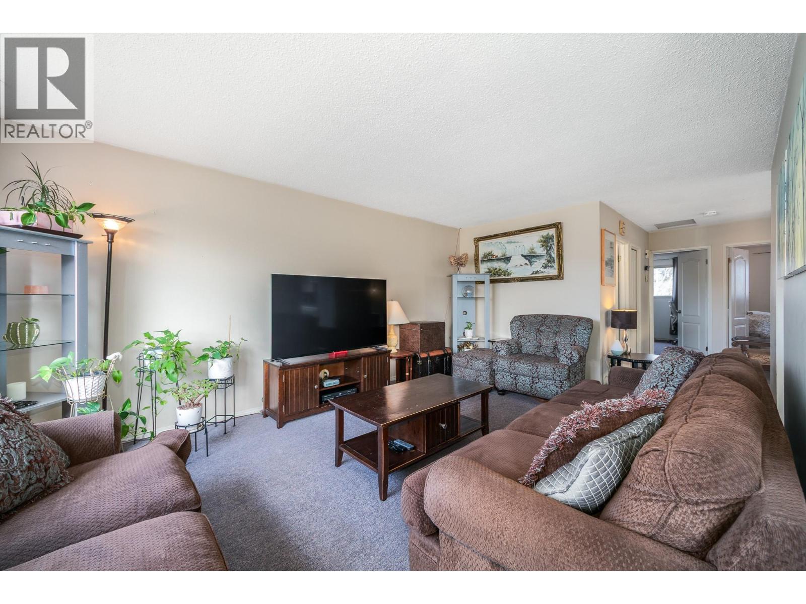 495-497 Gramiak Road, Kelowna, British Columbia  V1X 1K4 - Photo 8 - 10380210