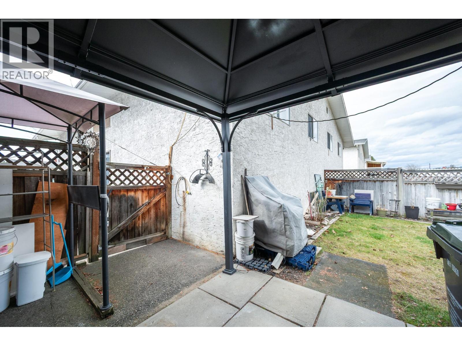 495-497 Gramiak Road, Kelowna, British Columbia  V1X 1K4 - Photo 44 - 10380210