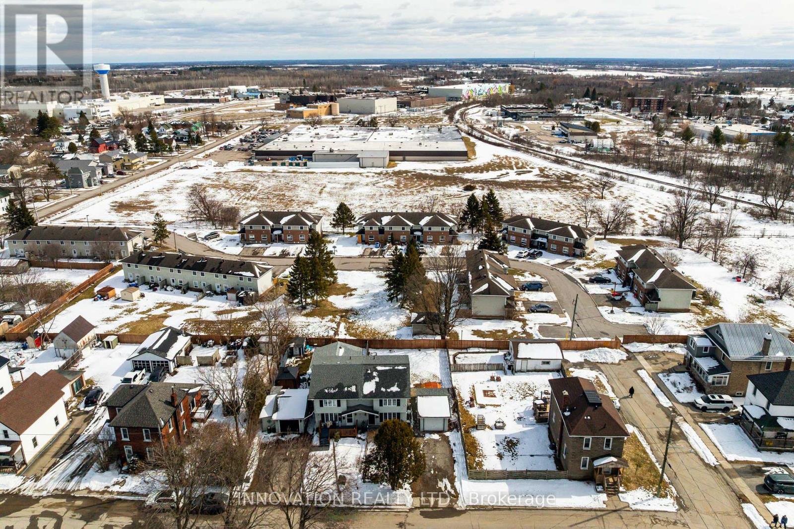 19 Thomas Street, Smiths Falls, Ontario  K7A 3E3 - Photo 3 - X12917090