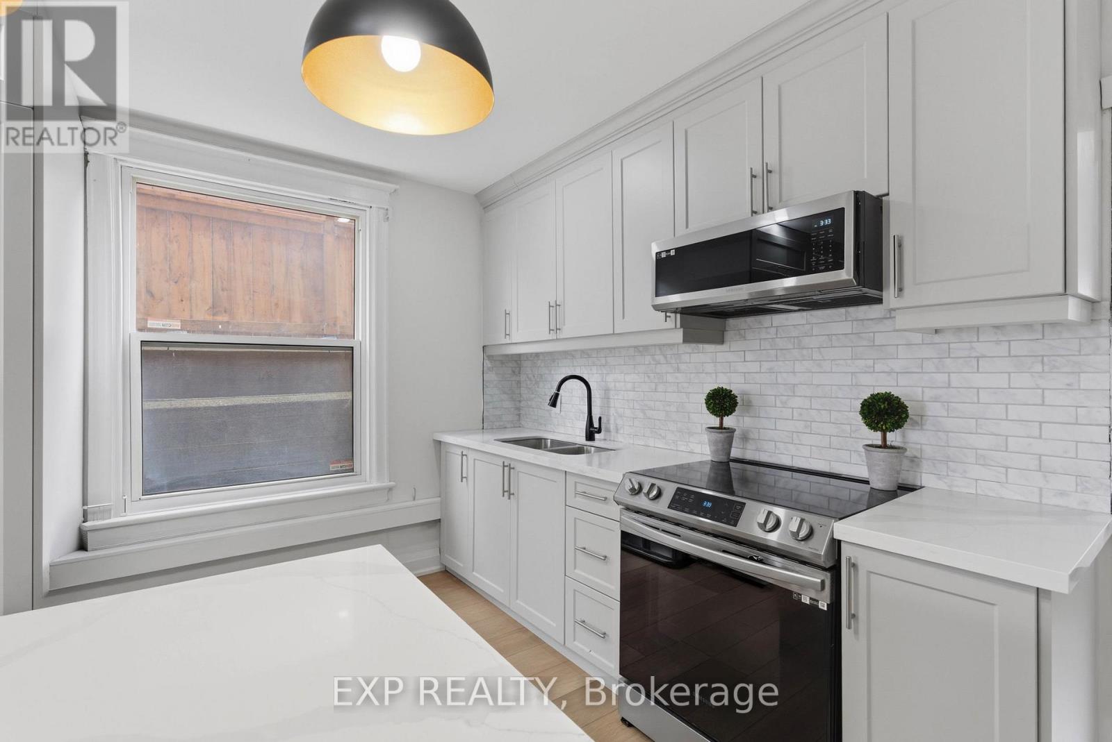 191 Queen Street North Street S, Hamilton, Ontario  L8R 2W2 - Photo 6 - X12917052