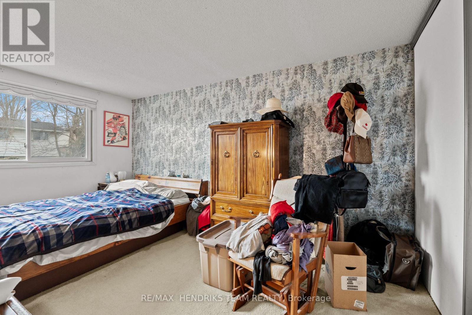 54 Grove Avenue, St. Catharines, Ontario  L2P 1E1 - Photo 13 - X12917074