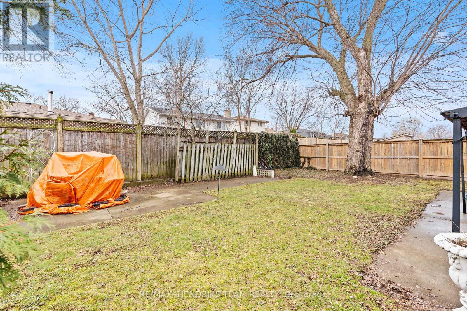 54 Grove Avenue, St. Catharines, Ontario  L2P 1E1 - Photo 24 - X12917074