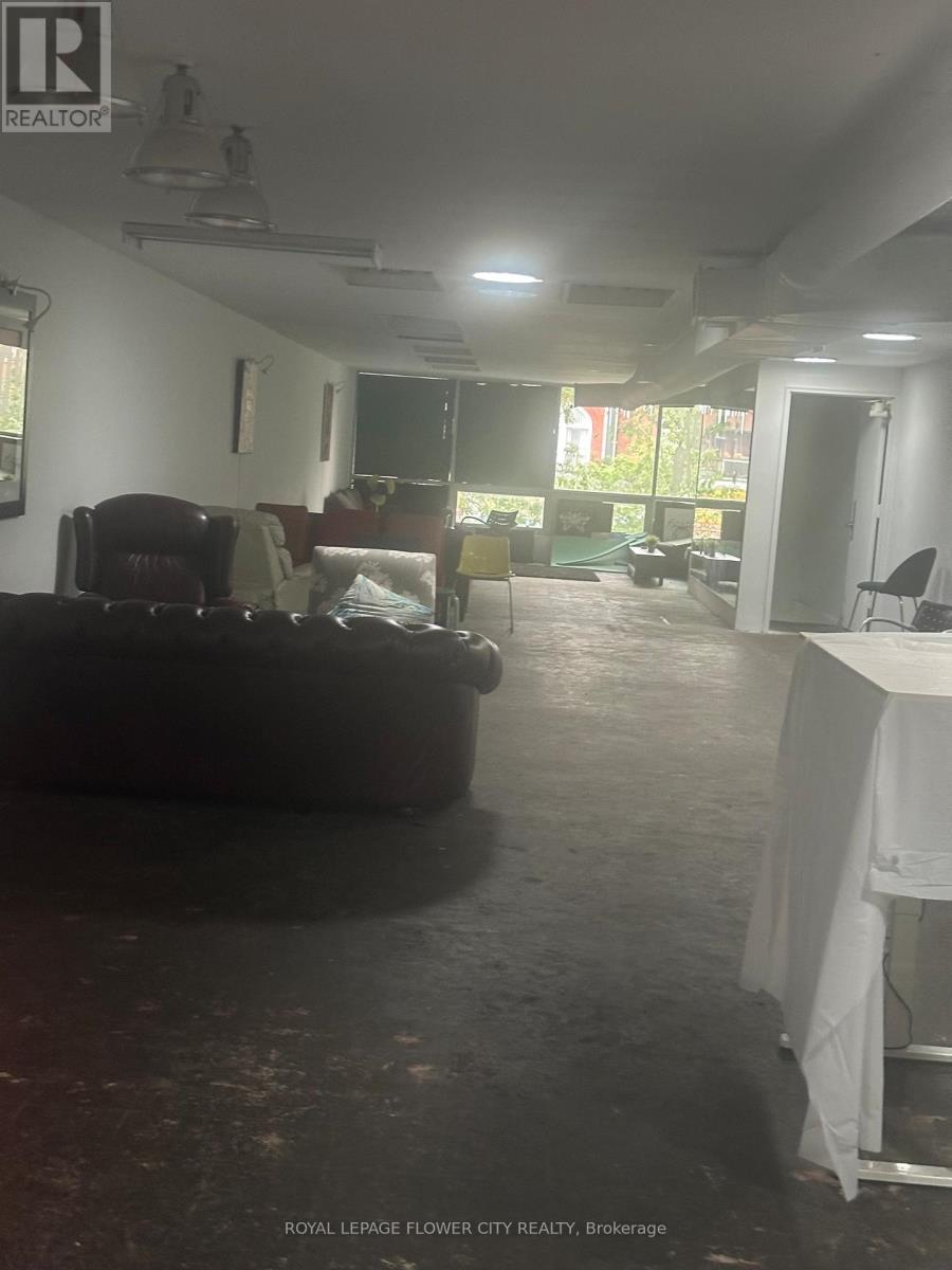 2nd Floor - 329 Spadina Avenue, Toronto, Ontario  M5T 2E9 - Photo 3 - C12917076