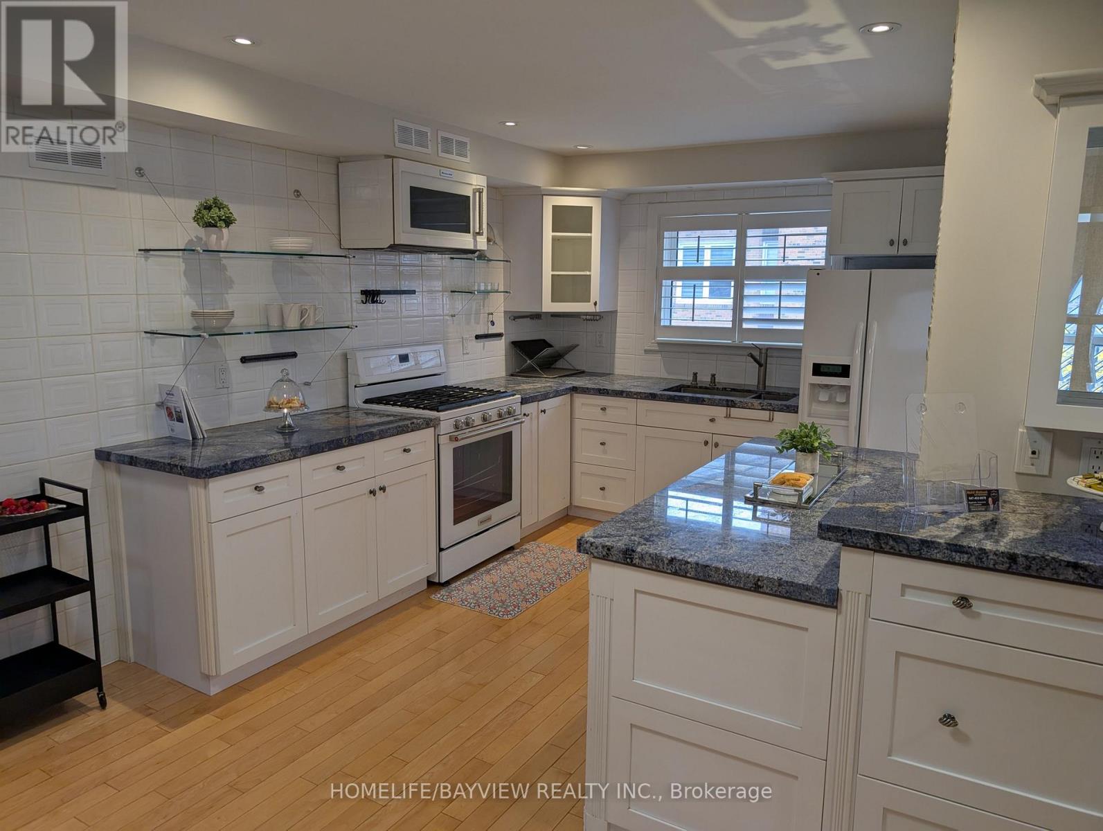 18 - 18 Oaken Gate Way, Toronto, Ontario  M2P 2A1 - Photo 19 - C12917130