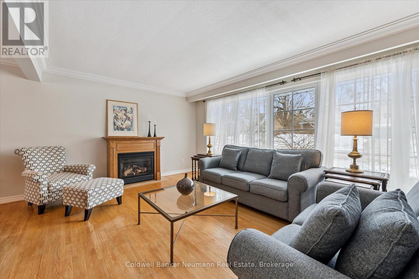 16 Colborn Street, Guelph, Ontario  N1G 2M5 - Photo 5 - X12917102