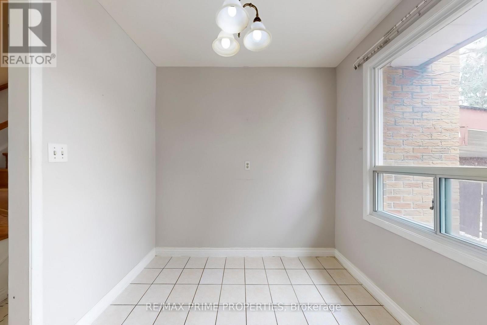 37 Lawnmere Crescent, Toronto, Ontario  M1S 2T1 - Photo 11 - E12917068