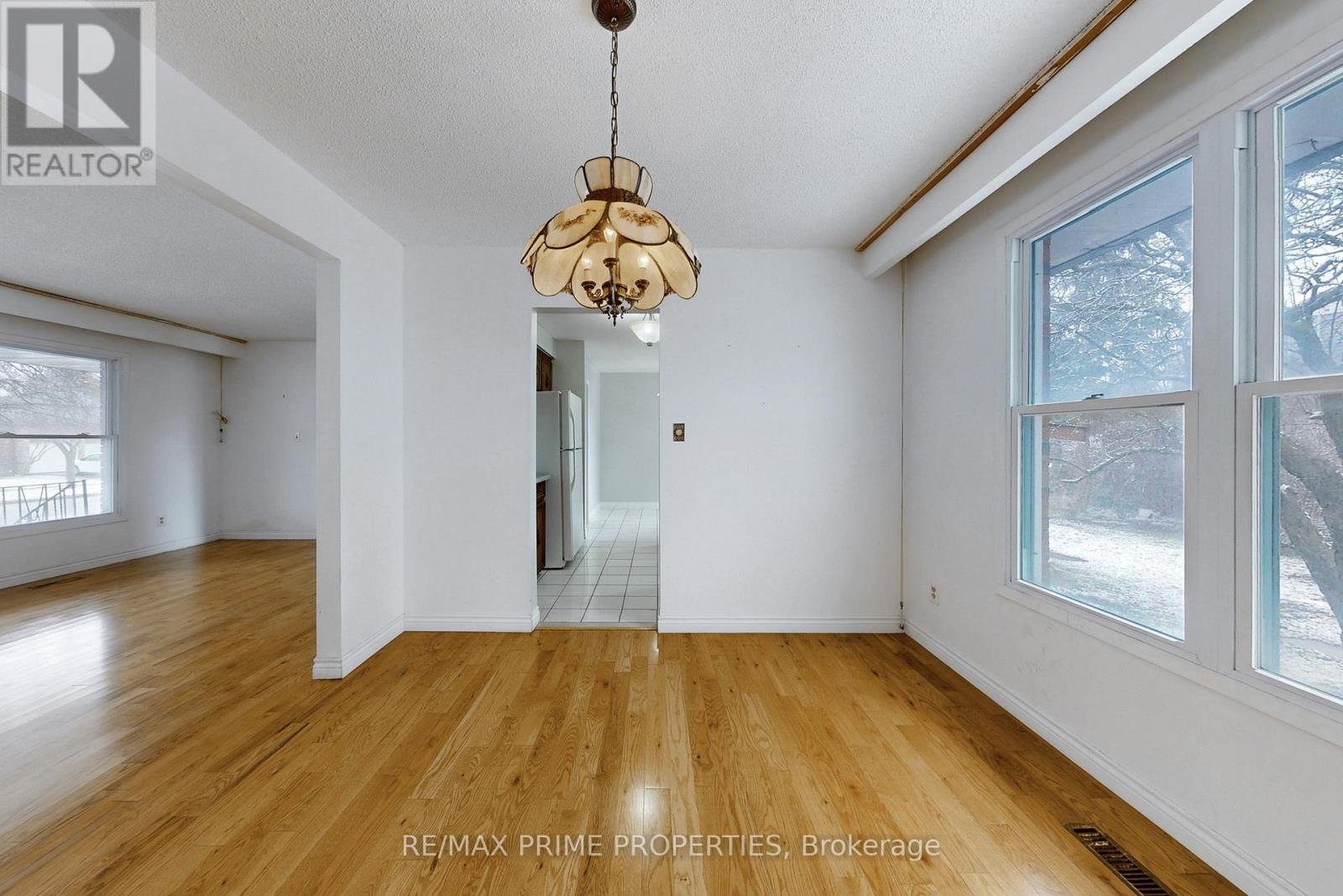 37 Lawnmere Crescent, Toronto, Ontario  M1S 2T1 - Photo 7 - E12917068