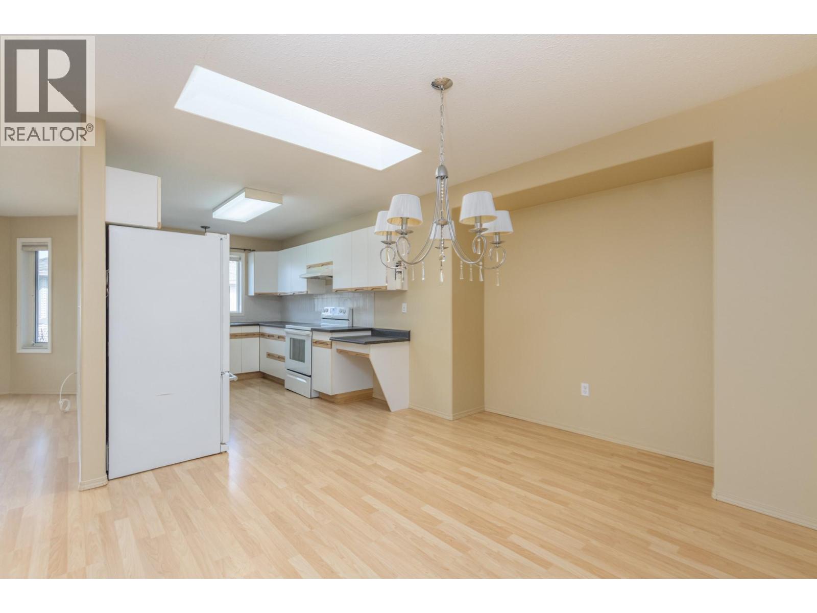 111 Harbourfront Drive Nw Unit# 14, Salmon Arm, British Columbia  V1E 1A3 - Photo 11 - 10370716