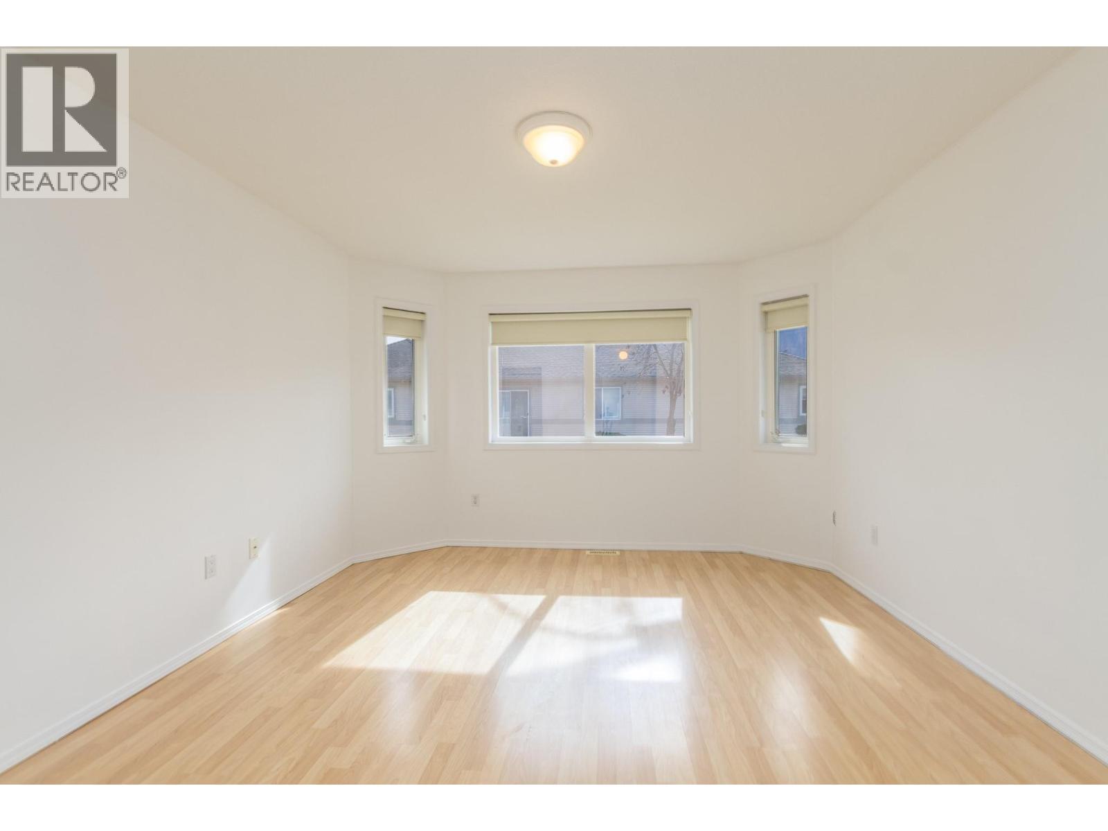 111 Harbourfront Drive Nw Unit# 14, Salmon Arm, British Columbia  V1E 1A3 - Photo 18 - 10370716