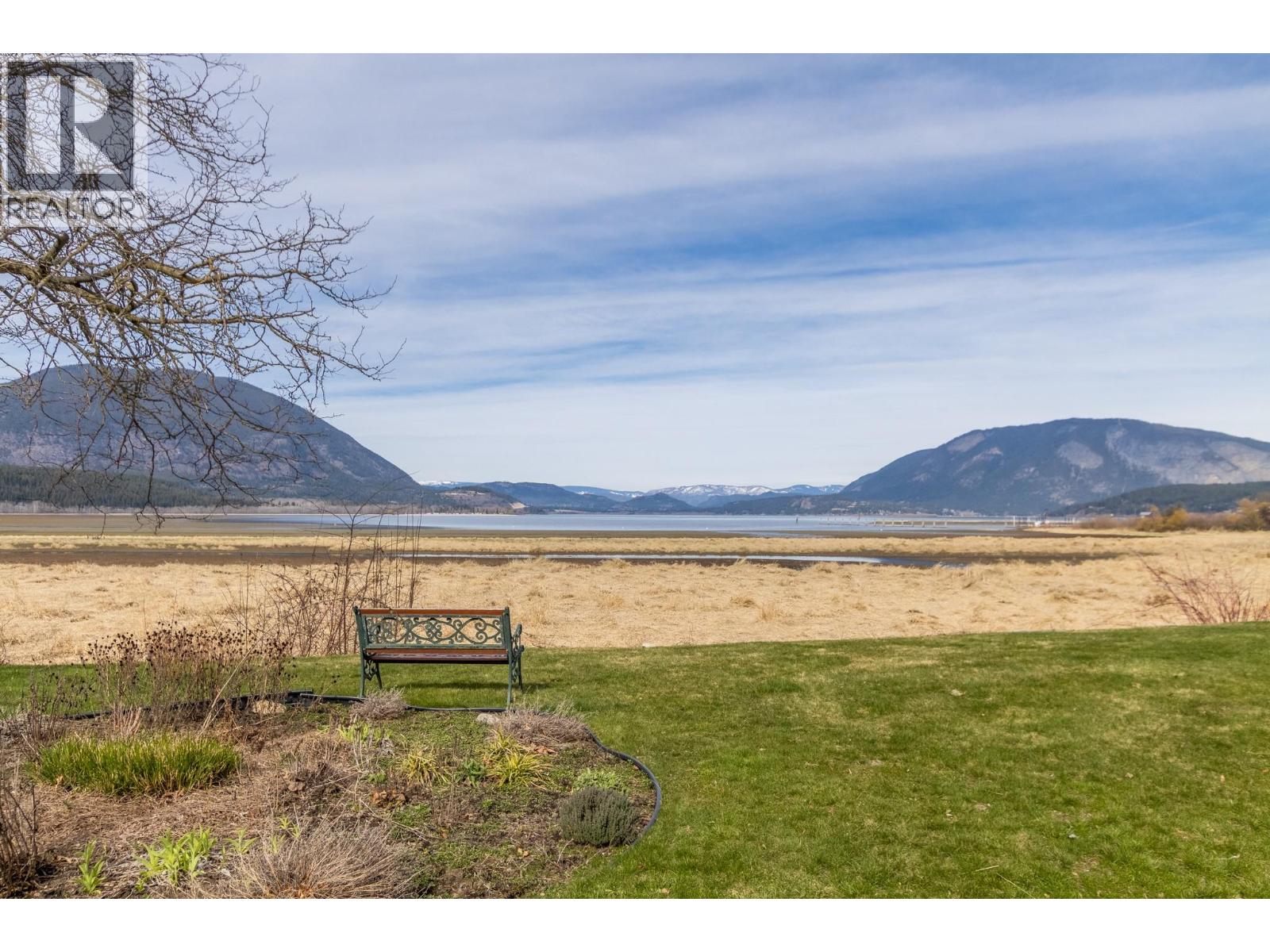 111 Harbourfront Drive Nw Unit# 14, Salmon Arm, British Columbia  V1E 1A3 - Photo 35 - 10370716
