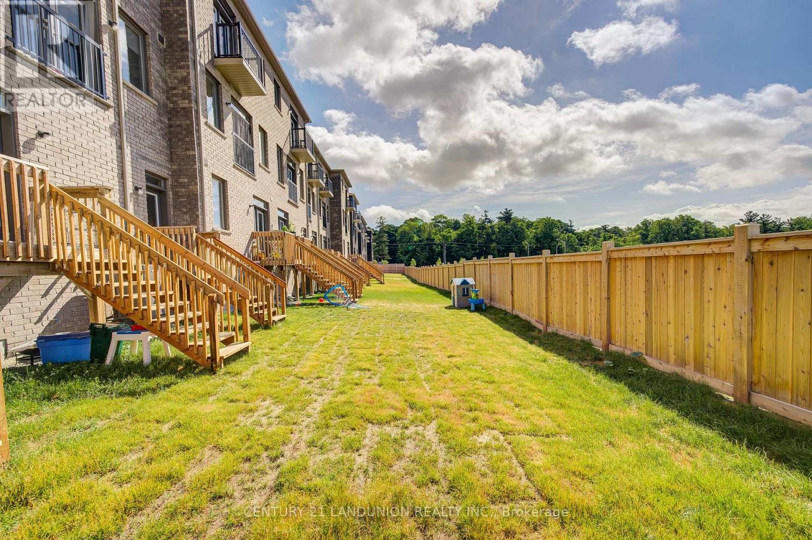 65 Puisaya Drive, Richmond Hill, Ontario  L4E 1L2 - Photo 30 - N12917056